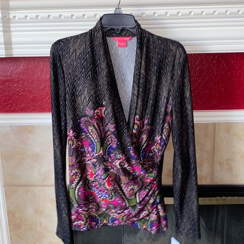 NWT sizeL by Sunny Leigh